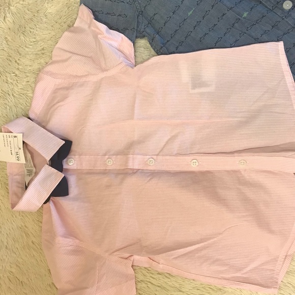 2-Boys short sleeved button down shirts 3-4T - Picture 2 of 8